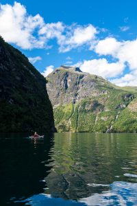 Kajakk-padling på Geirangerfjorden.